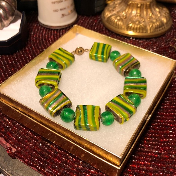 Vintage Jewelry - Green & Yellow Art Glass Bracelet